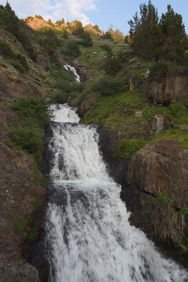 - Cascade in Farewell Canyon, Mineral King Area, Sequoia NP -
